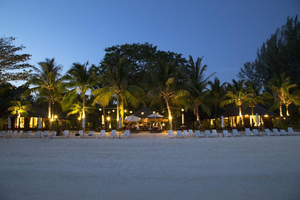 Mali Resort Pattaya Beach Koh Lipe Buitenkant foto