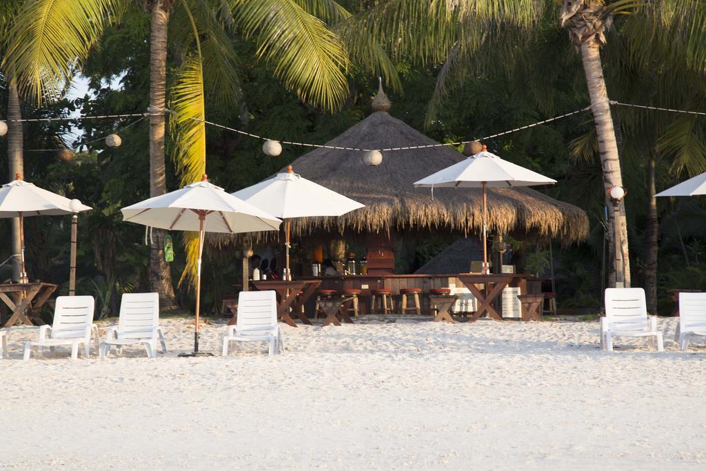 Mali Resort Pattaya Beach Koh Lipe Buitenkant foto