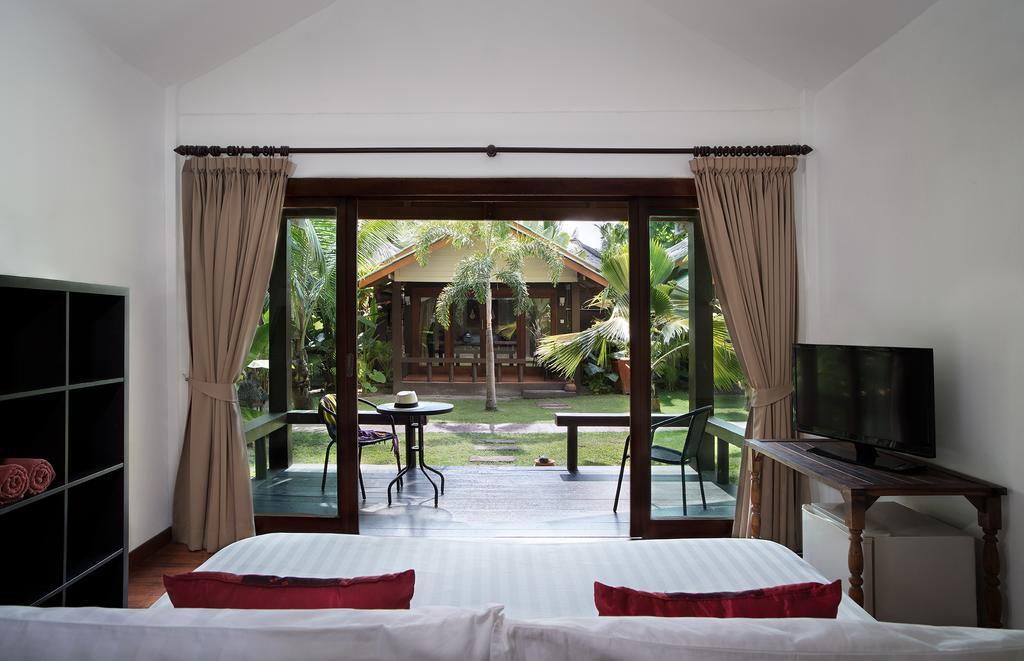 Mali Resort Pattaya Beach Koh Lipe Buitenkant foto