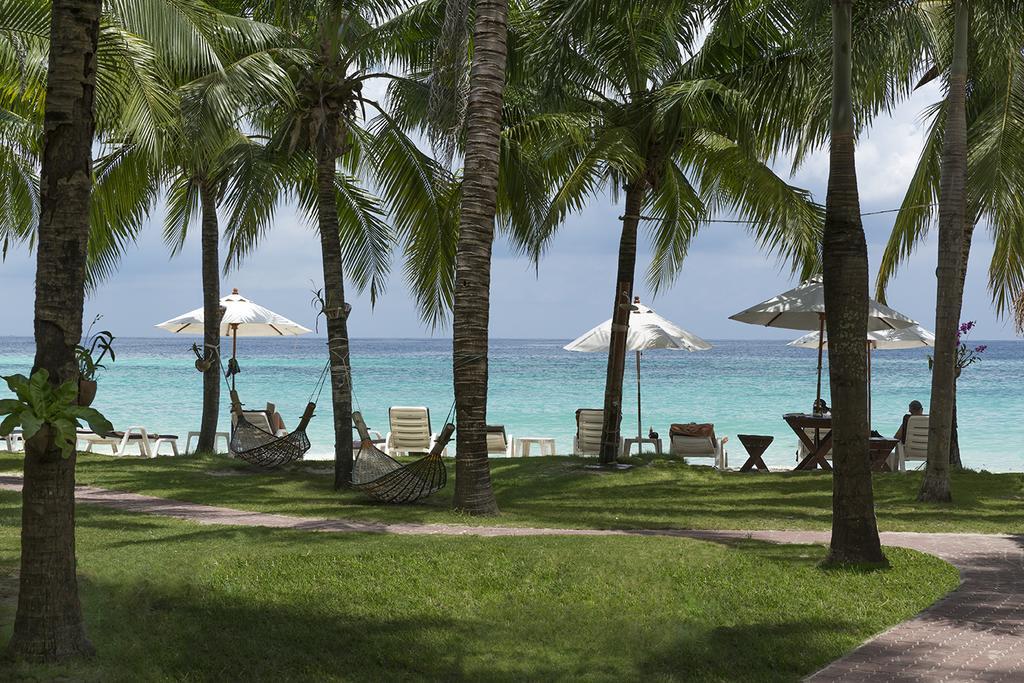 Mali Resort Pattaya Beach Koh Lipe Buitenkant foto
