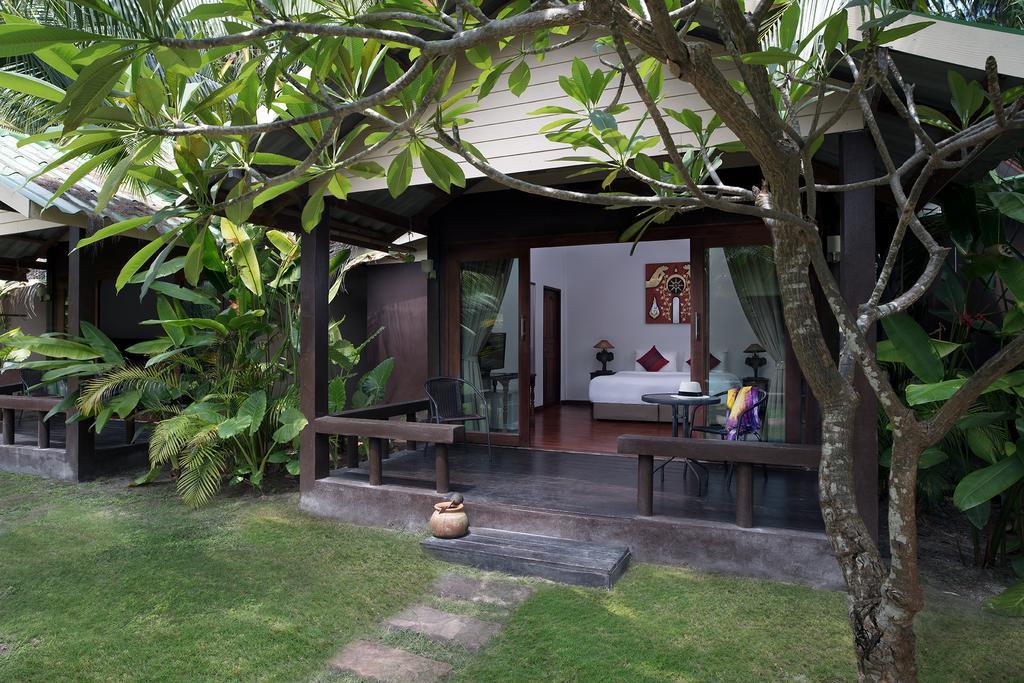 Mali Resort Pattaya Beach Koh Lipe Buitenkant foto