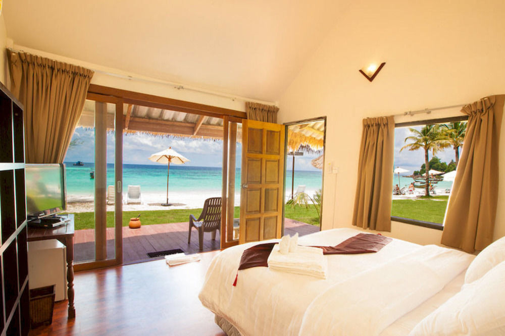 Mali Resort Pattaya Beach Koh Lipe Buitenkant foto