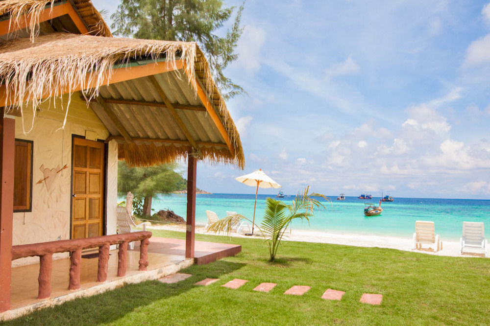 Mali Resort Pattaya Beach Koh Lipe Buitenkant foto